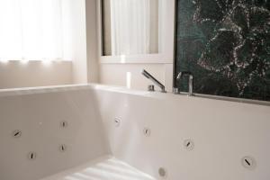 Monumental Luxury Rooms