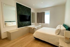 Monumental Luxury Rooms