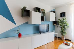 The Best Rent - Colorful Apartment in Central Station