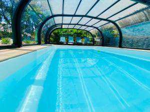 Appartements Love room avec jacuzzi interieur proche Blagnac : photos des chambres