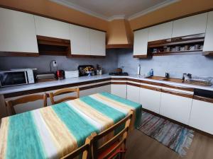 Appartements Ty Mam Goz - Plages a 5 min - wifi - jardin : photos des chambres