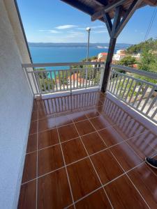 Cosy seaview Mimice apartments 