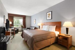 High Prairie Inn