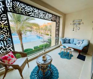 Kitesurfer Shared House, Pool View & Beach Access