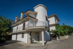 B&B "LE LUCI" CAMERA IN ATTICO SUPER VISTA interno 2 rose rosa - Cupello