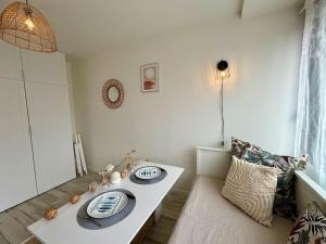 Appartements Le charmant studio n 32B a 350m des plages : photos des chambres