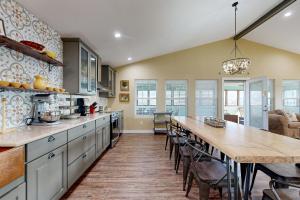 Copano Ridge Dream Unit A & B