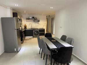 Rue de Paris - Plage Saint Germain - vue sur mer -