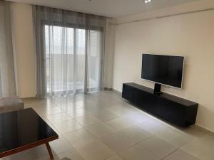 Rue de Paris - Plage Saint Germain - vue sur mer -