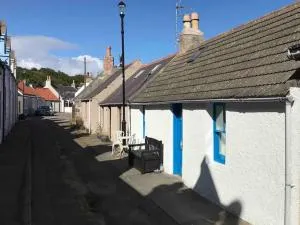 105 Seatown - Cullen