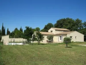 Maison face au Luberon avec piscine privée - 3 Chambres - 凯布雷斯阿维尼翁