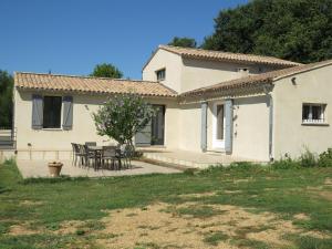 Maisons de vacances Maison face au Luberon avec piscine privee - 3 Chambres : photos des chambres