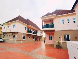 5Point Apartment - Oke Ogun