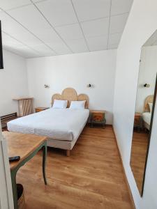 Hotels Hotel de France : photos des chambres