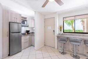 Pacific Sunset Ground Unit Condo across the beach