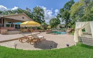 4BD - Pool & Movie Theater - Lake Conroe Nearby - 孔洛