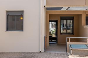 Maisonette with Exclusive Private Parking