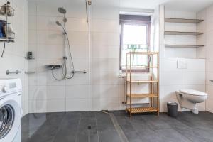 Monteurapartment nähe Darmstadt I 6 Schlafzimmer I 2 Badezimmer I 12 Betten I Parkplatz I Waschmaschine I Balkon