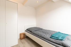 Monteurapartment nähe Darmstadt I 6 Schlafzimmer I 2 Badezimmer I 12 Betten I Parkplatz I Waschmaschine I Balkon