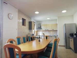 Apartment in Nin with sea view, terrace, air conditioning, Wi-Fi (4868-4) 