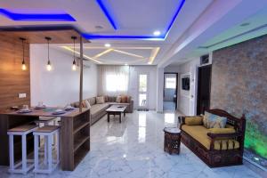 Luxurious Beach Apartment