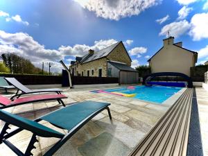 Villas Deux gites a la campagne 14 pers piscine jacuzzi : photos des chambres