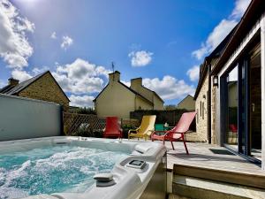 Villas Deux gites a la campagne 14 pers piscine jacuzzi : photos des chambres