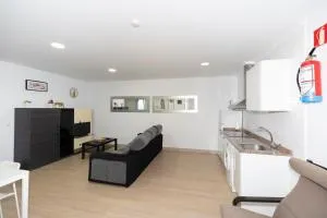 London - LA COLINA - 阿霍