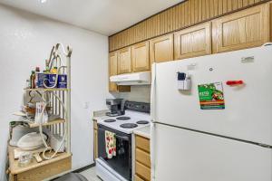 Home with Patio and Yard, 5 Mi to Downtown Anchorage!