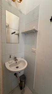 Abba Accomodation