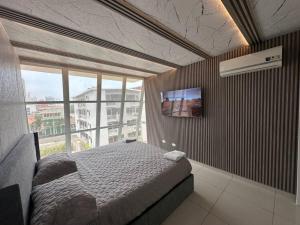 3B - Simply Fabulous - 4BR Apartment!