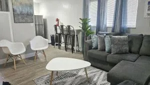 Big TV Apartment 5 Miles From Hard Rock Casino - Carver Ranches