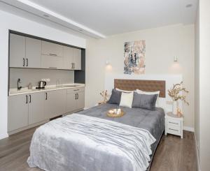 Sea Dreams - Enchanting Views of the Singing Fountains and Sunset