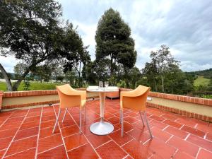 Lujosa Cabaña Represa del Sisga TV Wifi Cocina BBQ