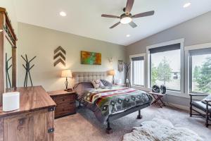 Central Fraser Vacation Rental with Private Hot Tub!