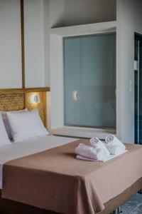 Take me here with a sea view by Salt Apartments