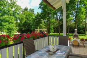 Villa Cujez With Sauna And Pool - Happy Rentals 