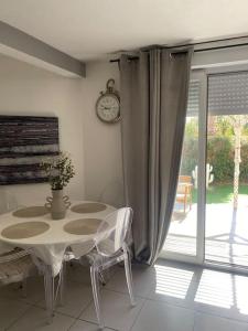 Appartements Bel appartement T3 avec jardin Malibu Village : photos des chambres