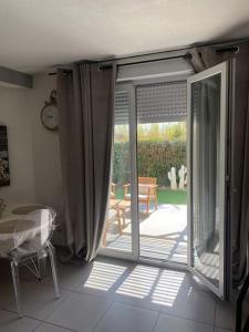 Appartements Bel appartement T3 avec jardin Malibu Village : photos des chambres