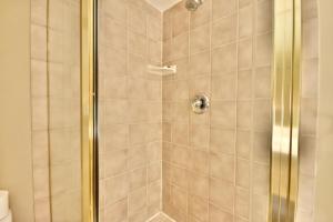 Beautiful Jacuzzi Suite with Garden View-Studio