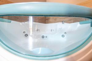 Deluxe Suite with Spa Bath