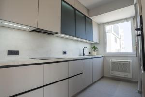 Avantgarde suite 5 min walk beach&old town