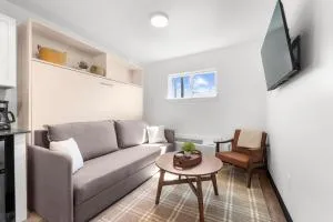 Falls Edge Studios - 韦弗利