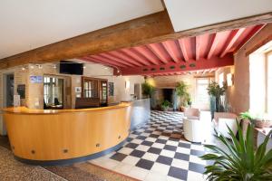 Hotels Hotel Le Paddock : photos des chambres