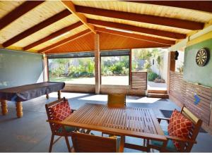 Hook, Wine and Sinker