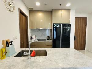 KINGDOM 101 - 2 Phòng Ngủ Quận 10, HCM