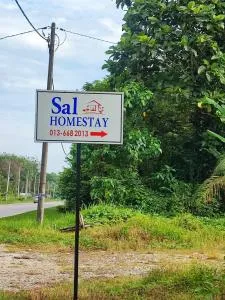 Sal Homestay - Kampung Suharto