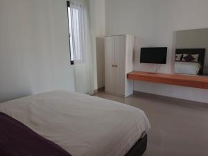 Casa White Hersa Bless