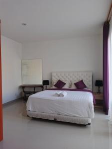 Casa White Hersa Bless