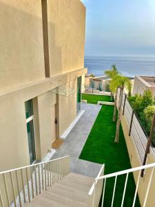 Queens Luxury Vila 111B